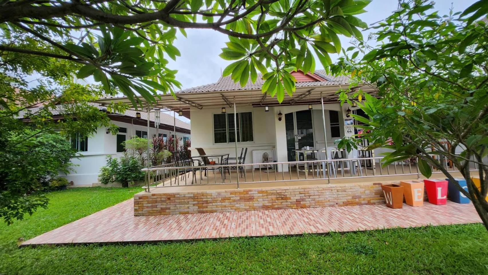 Nuch'S Apple Guest House Si Bun Ruang Buitenkant foto
