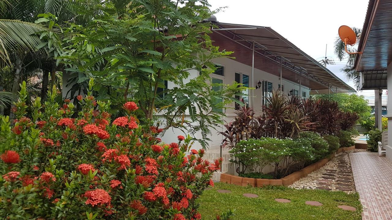 Nuch'S Apple Guest House Si Bun Ruang Buitenkant foto